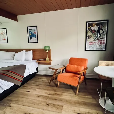 The Sierra Motel-3