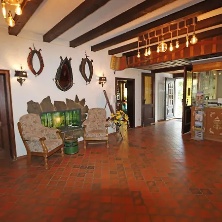 Hotel Kreuz Höhengasthof-3