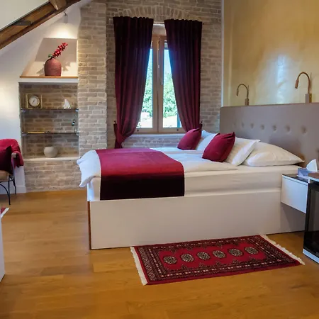 Oblivion Luxury Rooms-2