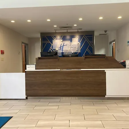 Holiday Inn Express And Suites Winchester By Ihg-3