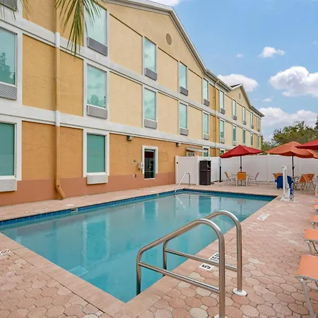 Best Western Wesley Chapel-2