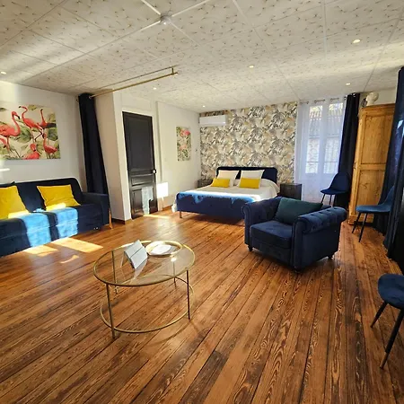 Le Manoir- Cluny-3