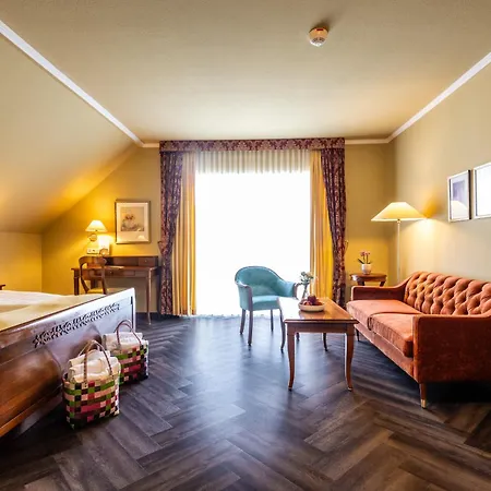 Schloss-Hotel Petry-3
