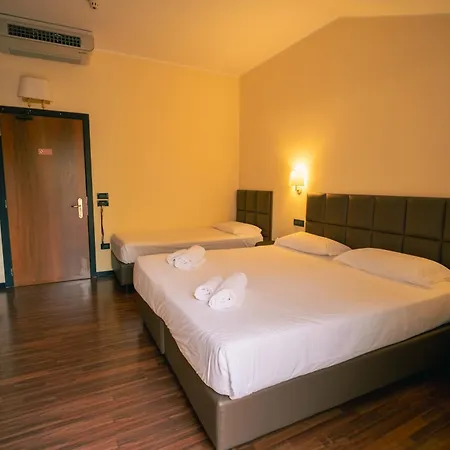 Yachting Hotel Mistral-2
