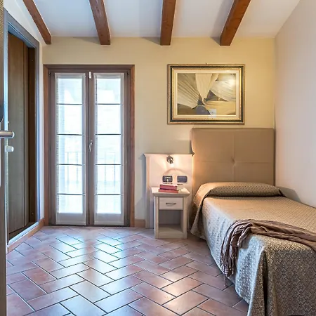 Hotel Noce-2