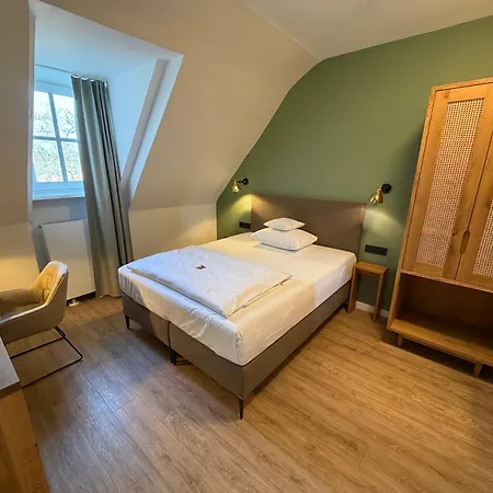 Landhotel Kauzenberg-3