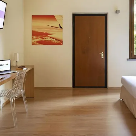 B&B Hotel Malpensa Lago Maggiore-3