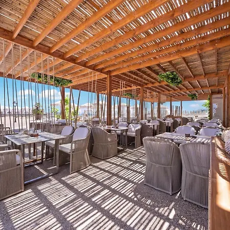 Hvd Riviera Beach Ultra All Inclusive & Mineral Pool - Private Beach & Free Parking-3