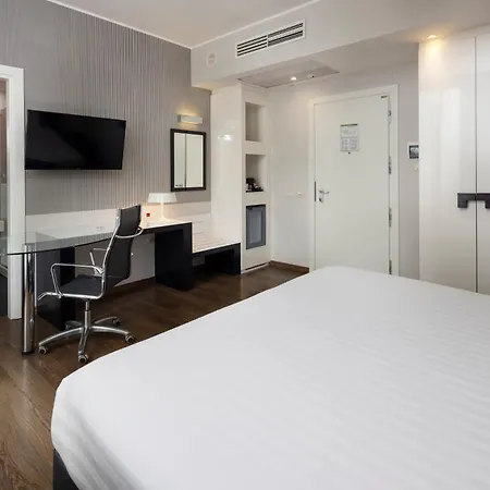 Holiday Inn Genoa City By Ihg-3