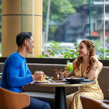Renaissance Kuala Lumpur Hotel & Convention Centre-2