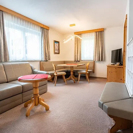 Hotel Ischgl-3