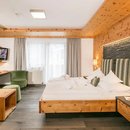 Landhotel Alpenhof Filzmoos-3