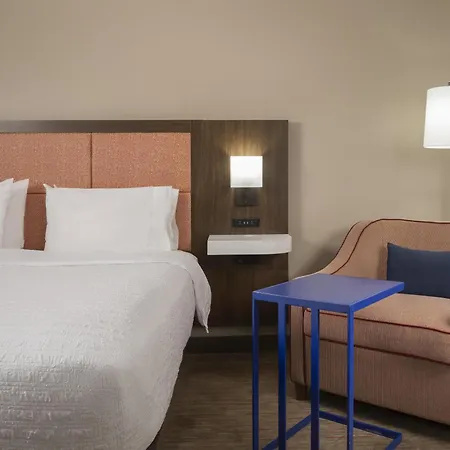 Hampton Inn & Suites - Mansfield-3