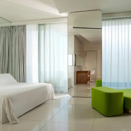 I-Suite Hotel-2