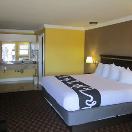 Surestay Hotel By Best Western Seaside Monterey-2