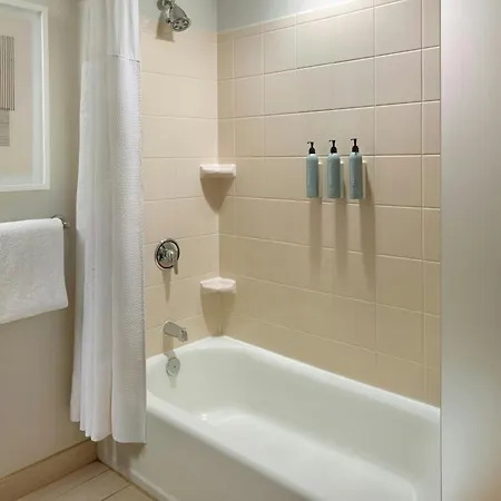 Courtyard By Marriott Birmingham Downtown At Uab-2