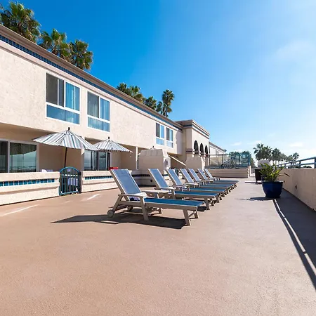 Southern California Beach Club-2