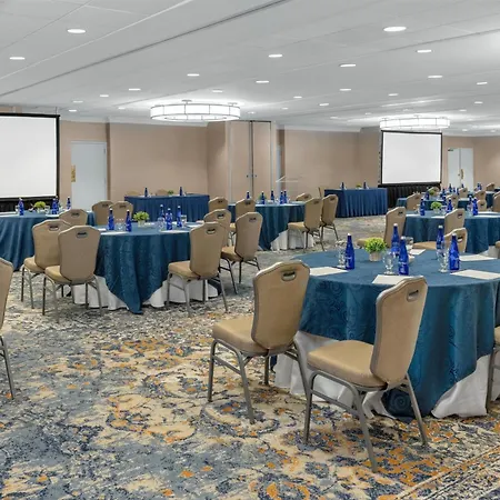 Doubletree By Hilton Mclean Tysons-2
