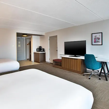 Hilton Garden Inn Chesapeake Greenbrier-3