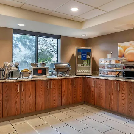 Comfort Inn University-3