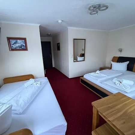 Hotel Gundl Alm-2