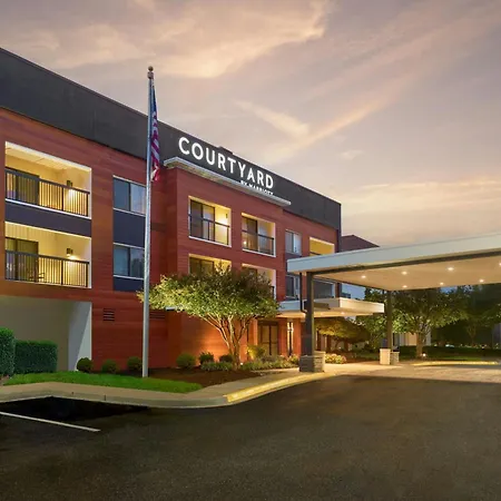 Courtyard By Marriott Frederick-2