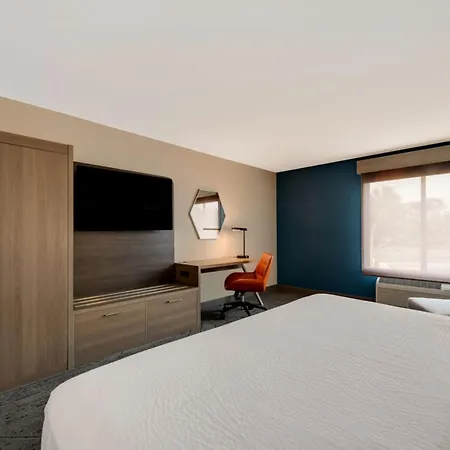 Holiday Inn Express Hotel & Suites - The Villages By Ihg-2