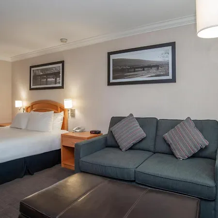 Sandman Hotel Revelstoke-2