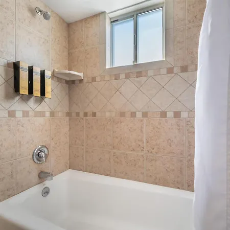 Best Western Plus King'S Inn And Suites-3
