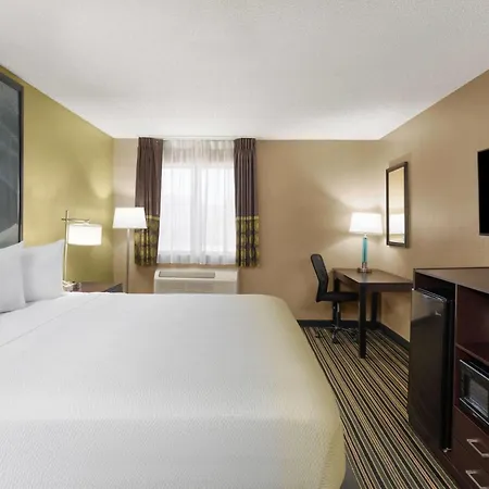 Super 8 By Wyndham Casa Grande-3