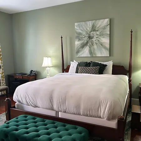 Barksdale House Inn-3