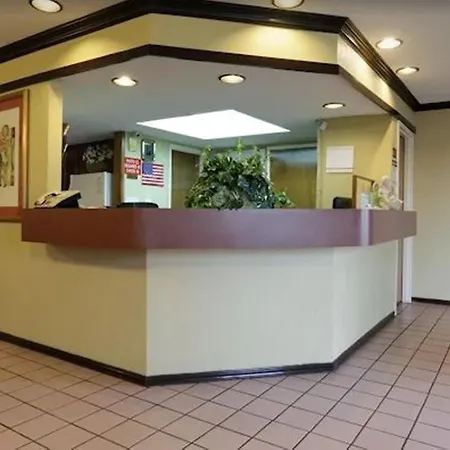 Americas Best Value Inn Yukon-2
