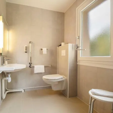 B&B Hotel Niort Sud Venise Verte-3