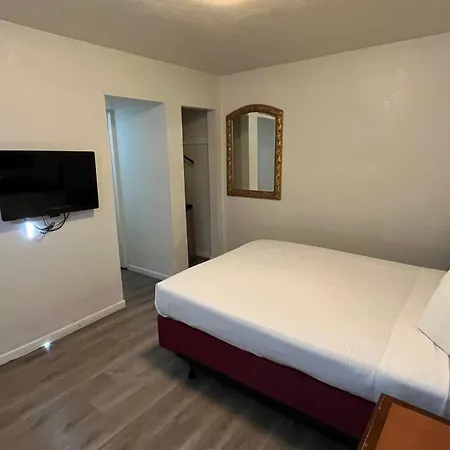 Economy Inn Paso Robles-3