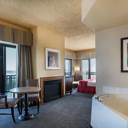 Shoreline Inn & Conference Center, An Ascend Collection Hotel-3