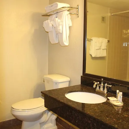 Comfort Inn University Center-3