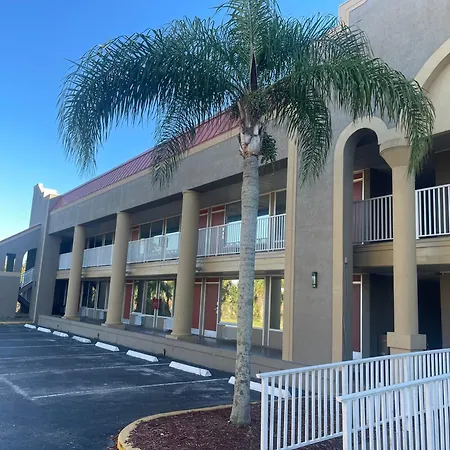 Quality Inn Kennedy Space Center-3