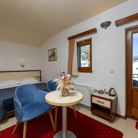 Seget Estate Beachfront Oasis & Tradition Since 1964 - Split Trogir Riviera-2