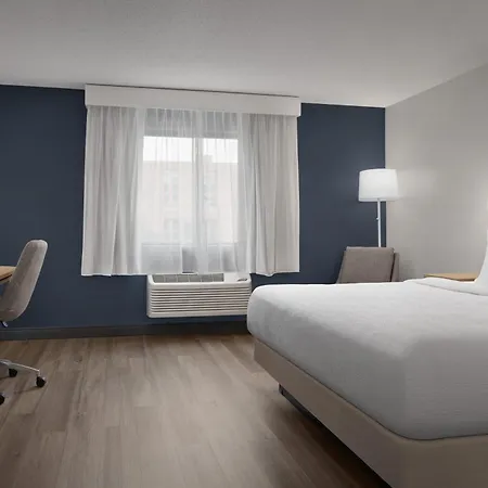 Spark By Hilton Lakewood Denver Southwest-3