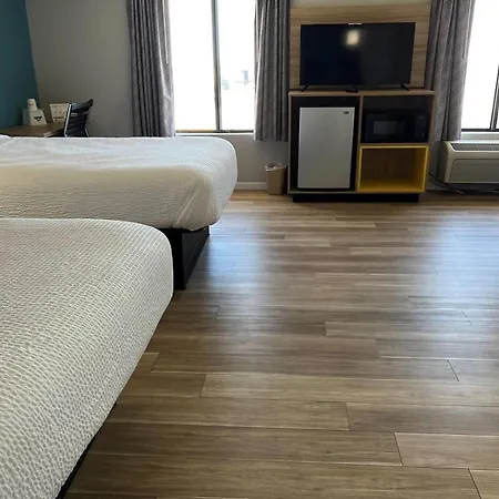 Days Inn By Wyndham Warrensburg-2