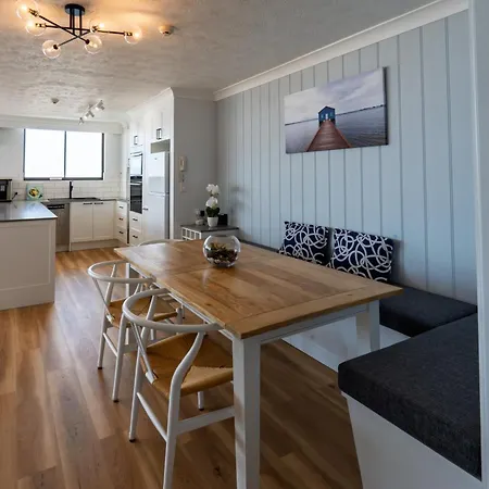 Beach Palms Holiday Apartments-2