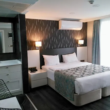 Riva Hotel Alsancak-3