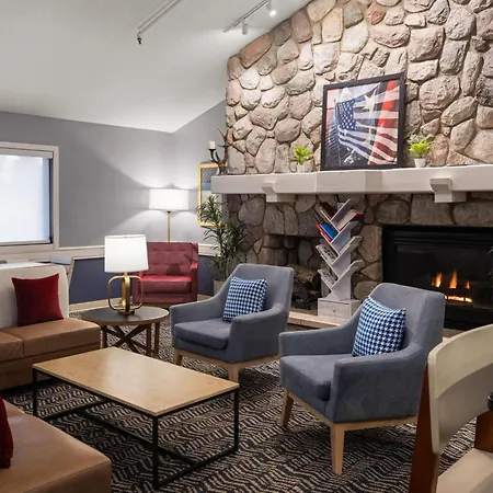 Americinn By Wyndham Grand Forks-2