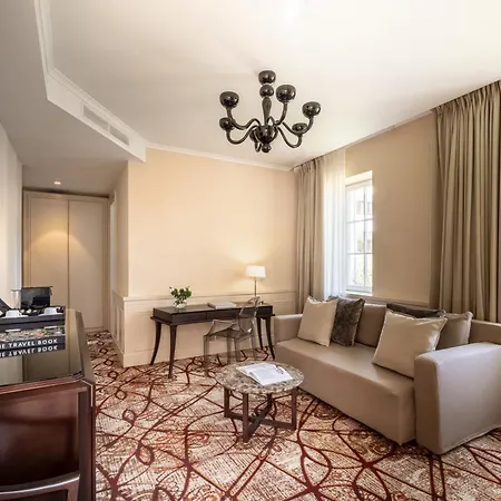 Boutique Hotel Alhambra-3