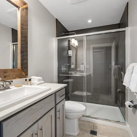 Lake Placid Inn: Residences-3