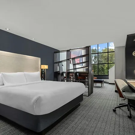 Courtyard By Marriott Oxford-3