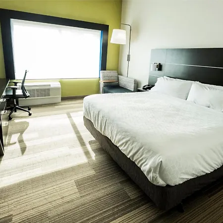 Holiday Inn Express & Suites - Commerce By Ihg-2
