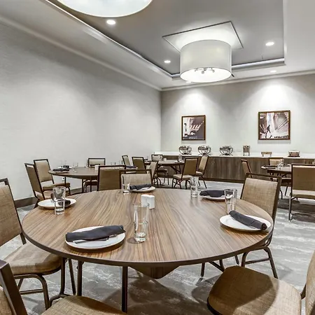 Cambria Hotel Chicago Loop - Theatre District-3