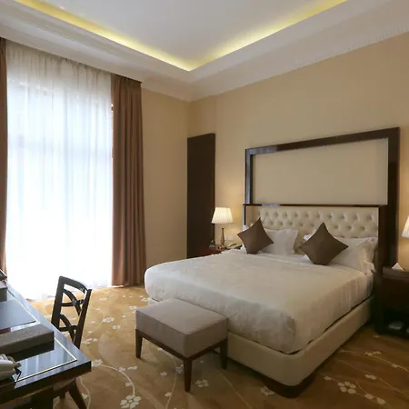 Sapphire Addis-2