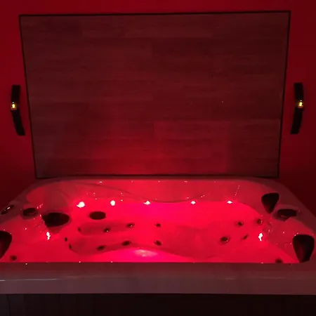 La Paillote Exotique Spa-2